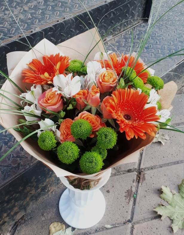 Букет цветов из: Герберы, Хризантемы, Альстромерии и Розы в Дубне Чеховского района
