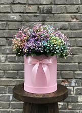 Цветочная композиция из Гипсофила и Розы в шляпной коробке в Дубне Чеховского района