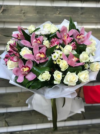 Букет цветов из: Розы и Хризантемы в Дубне Чеховского района