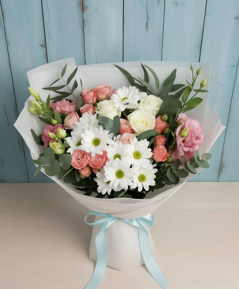 Букет цветов из: Розы, Лизиантусы и Хризантемы в Дубне Чеховского района