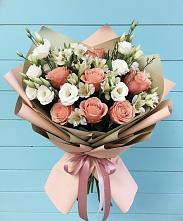 Букет цветов из:  Розы, Альстромерии и Лизиантусы в Дубне Чеховского района