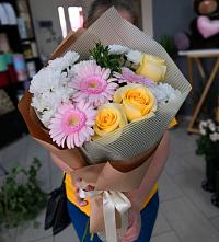 Букет цветов из:  Герберы, Розы и Хризантемы в Дубне Чеховского района