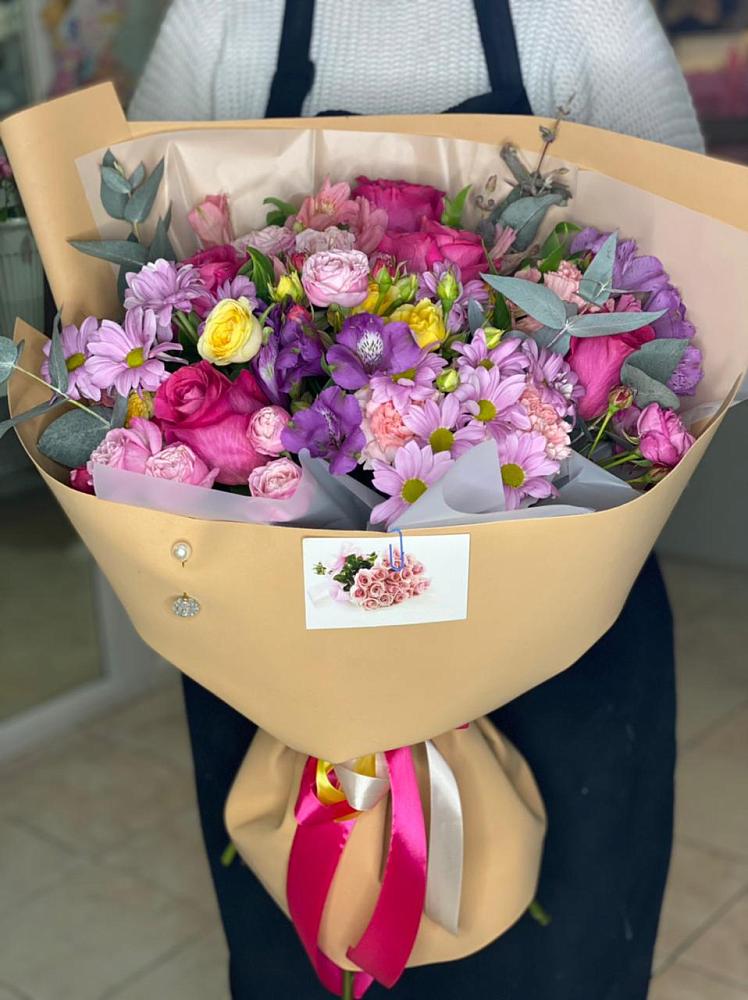 Букет цветов из: Хризантемы, Гвоздики и Альстромерии в Дубне Чеховского района