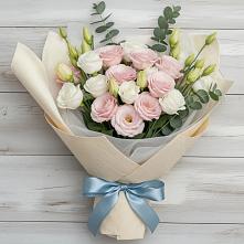 Букет цветов из:  Лизиантусы в Дубне Чеховского района