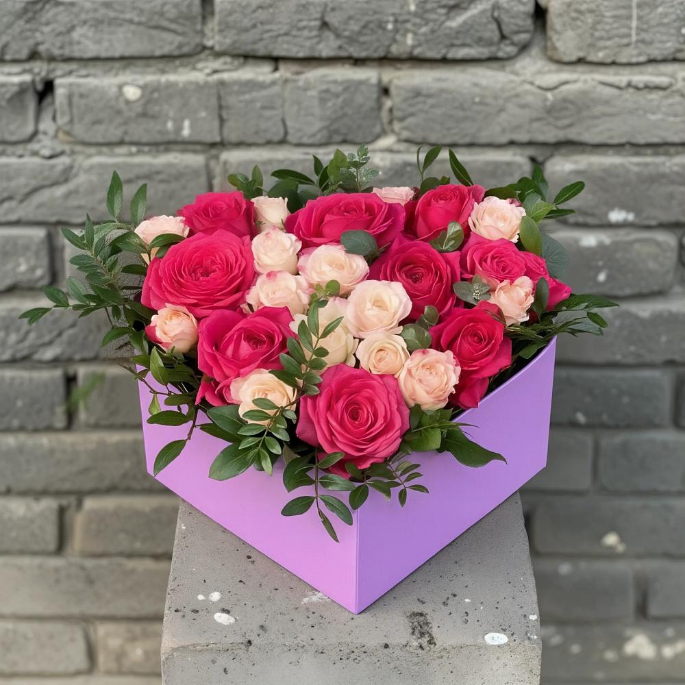 Цветочная композиция из Розы в коробке в Дубне Чеховского района