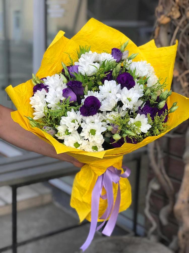 Букет цветов из: Ирисы, Хризантемы и Ромашки в Дубне Чеховского района