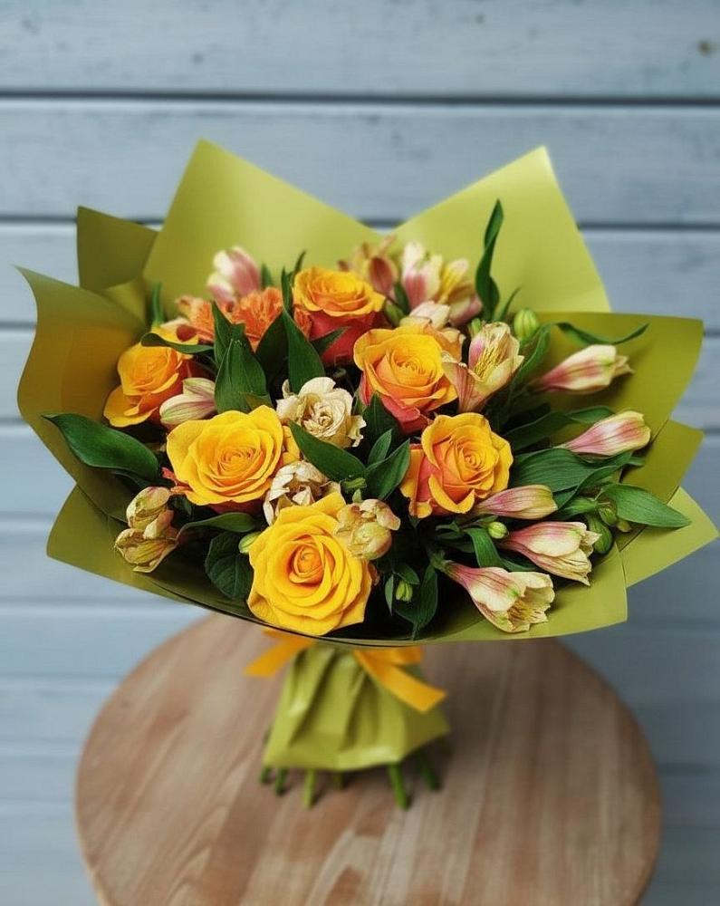 Букет цветов из: Альстромерии и Розы в Дубне Чеховского района