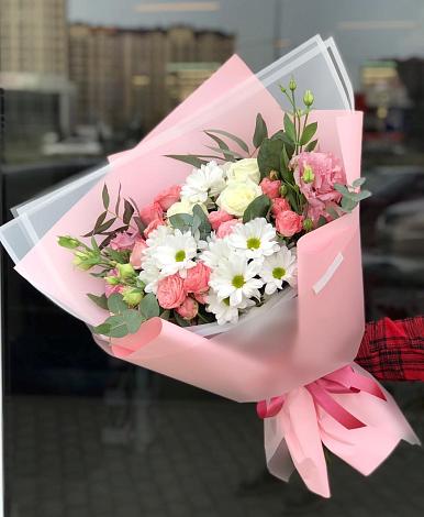 Букет цветов из: Розы, Лизиантусы и Хризантемы в Дубне Чеховского района