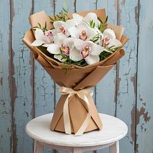 Букет цветов из:  Орхидеи и Розы #REPLACE_PRED# Дубне Чеховского района