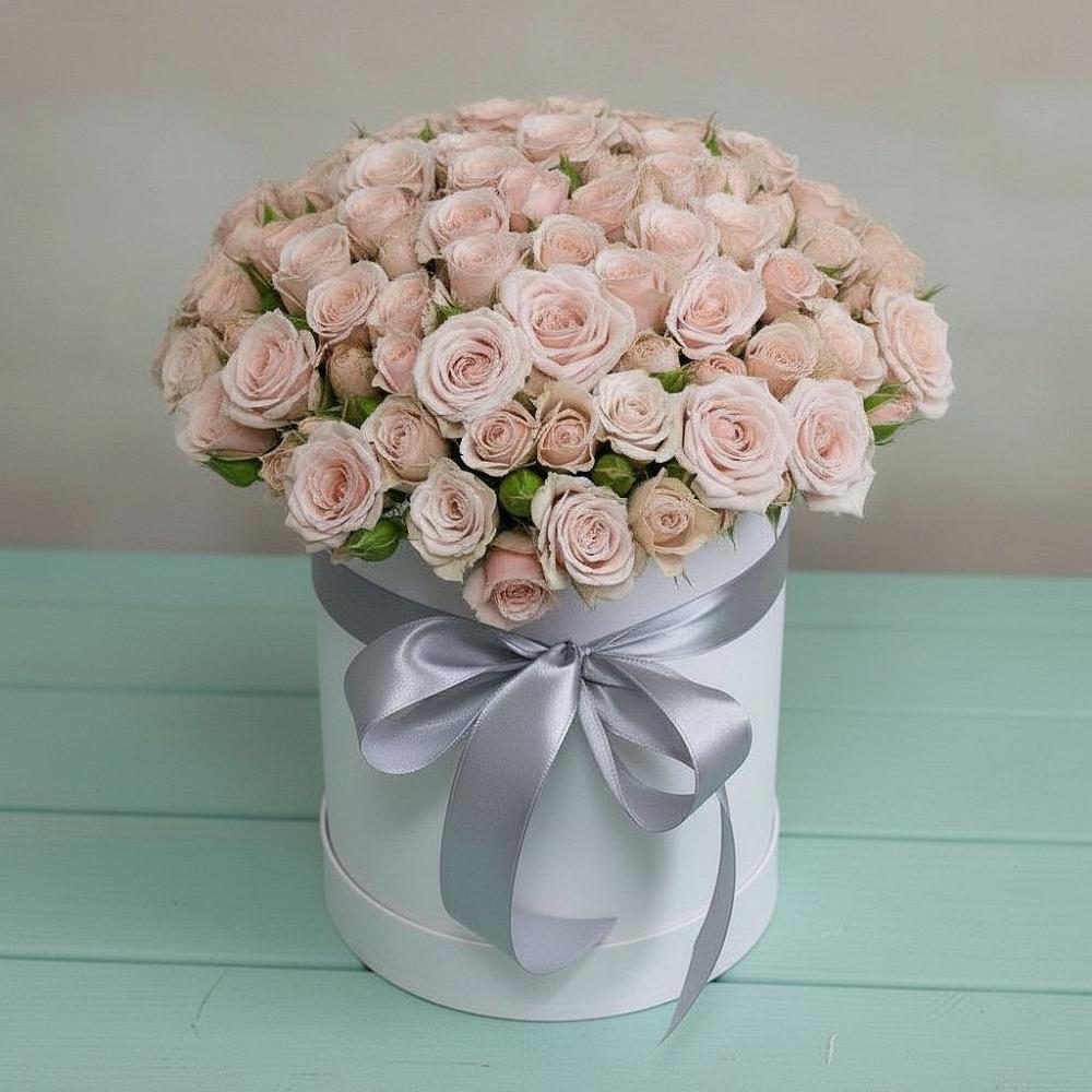 Цветочная композиция из Розы в шляпной коробке в Дубне Чеховского района